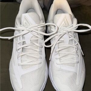 Nike Men's White Gianni’s